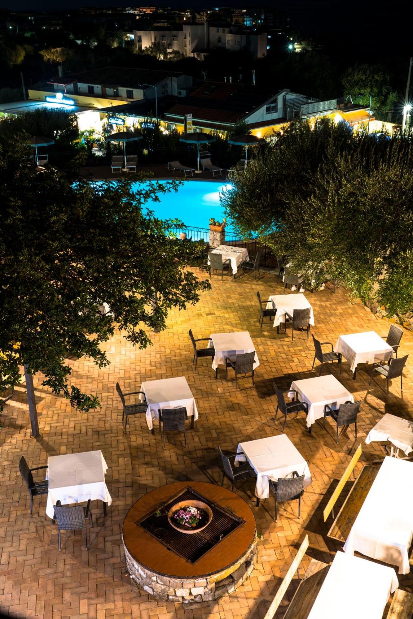 Park Hotel Cilento Marina di Camerota Exterior foto